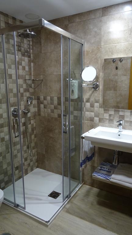 Hotel Bahia Хихон Екстериор снимка