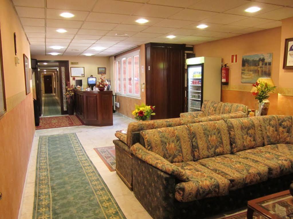 Hotel Bahia Хихон Екстериор снимка