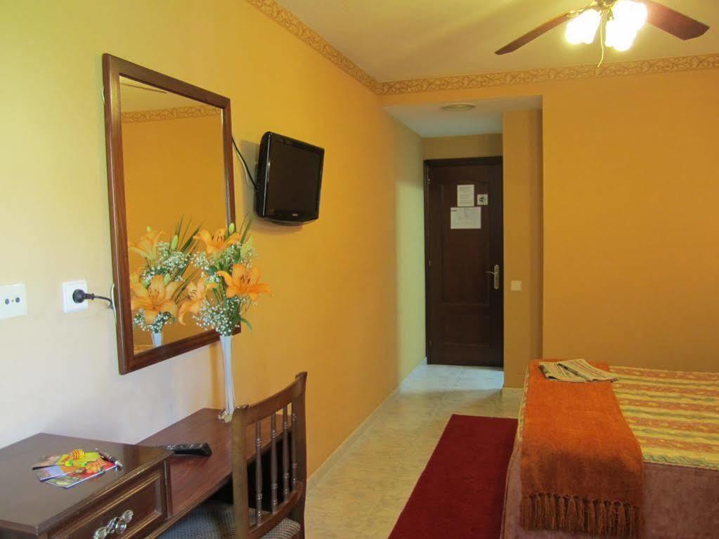 Hotel Bahia Хихон Екстериор снимка