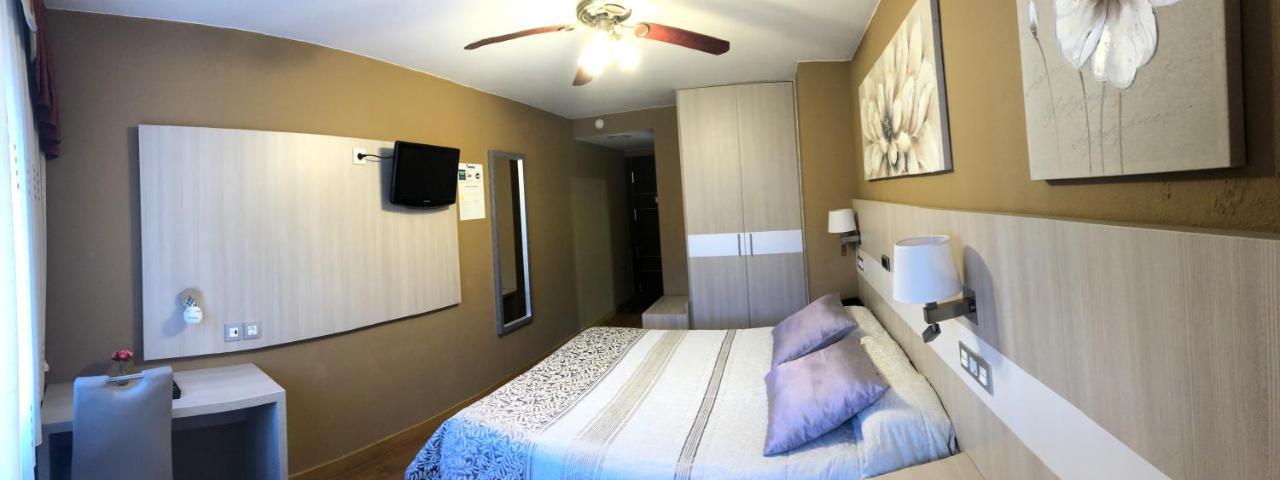 Hotel Bahia Хихон Екстериор снимка