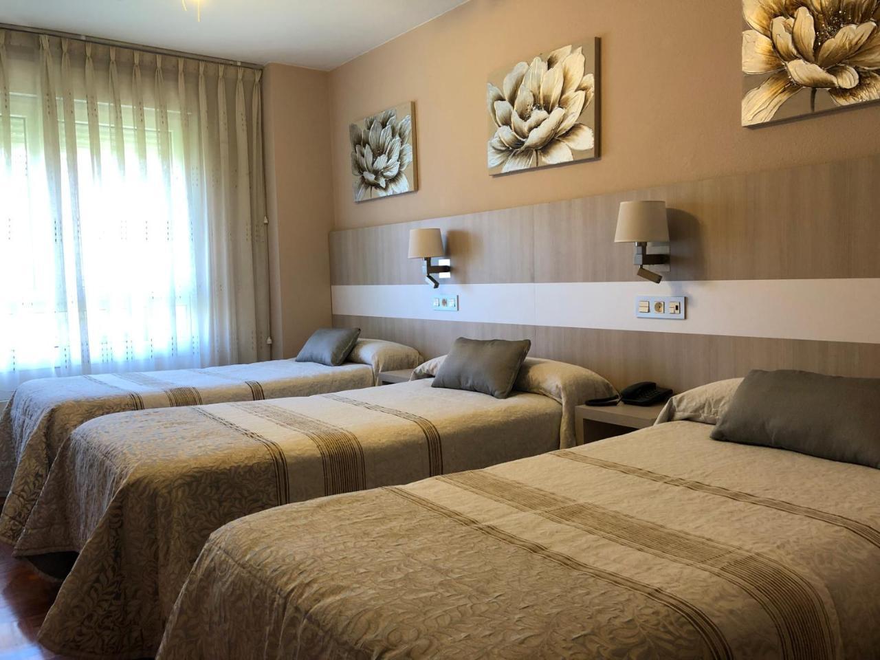 Hotel Bahia Хихон Екстериор снимка