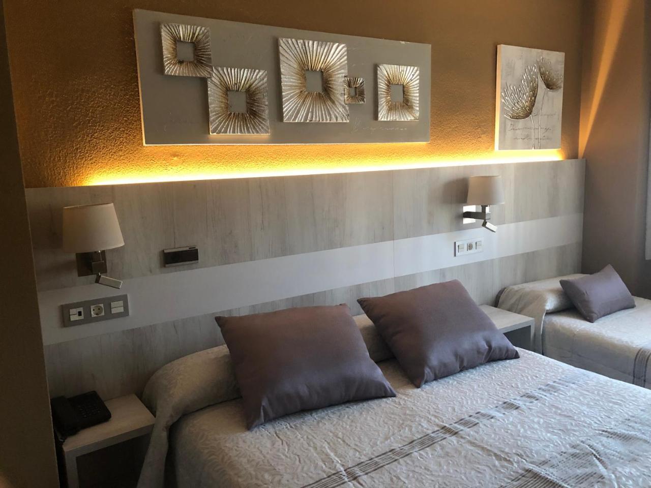 Hotel Bahia Хихон Екстериор снимка