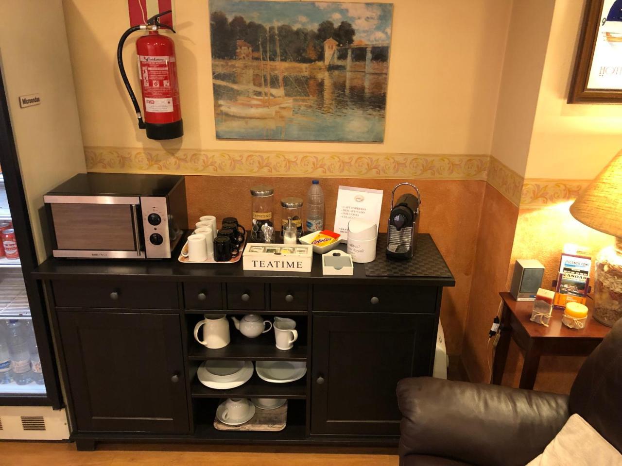 Hotel Bahia Хихон Екстериор снимка